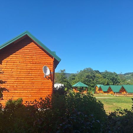 Konaci Oceva Zemlja Bungalovi Konaci Oceva Zemlja Vikendica โมจโคแวก ภายนอก รูปภาพ