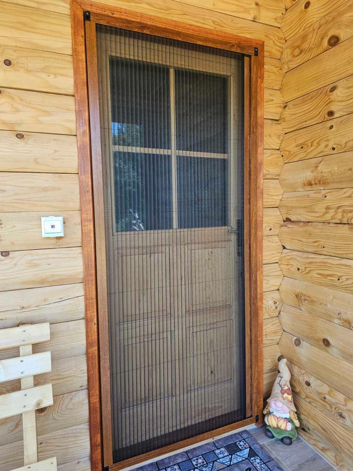 Konaci Oceva Zemlja Bungalovi Konaci Oceva Zemlja Vikendica โมจโคแวก ภายนอก รูปภาพ