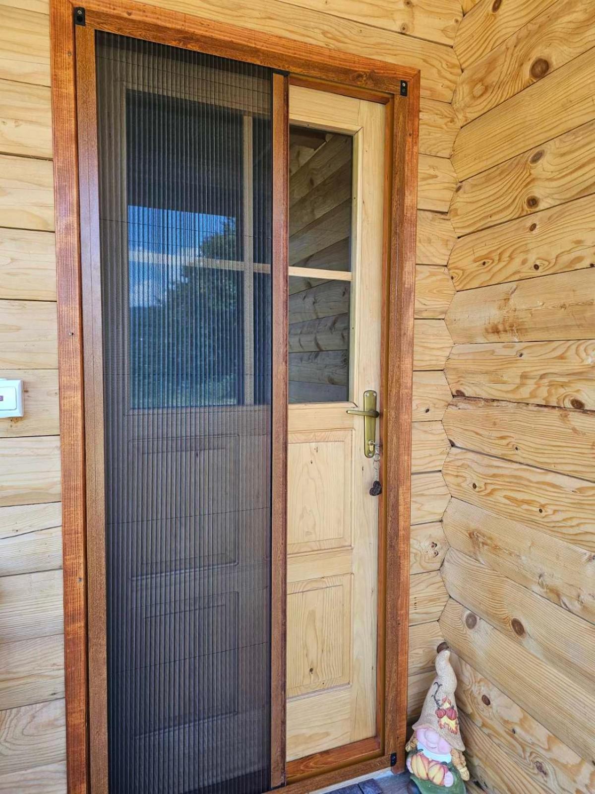 Konaci Oceva Zemlja Bungalovi Konaci Oceva Zemlja Vikendica โมจโคแวก ภายนอก รูปภาพ