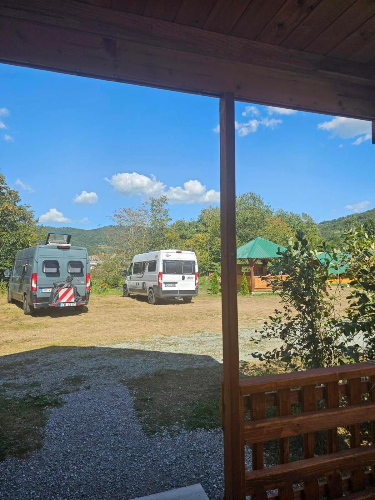 Konaci Oceva Zemlja Bungalovi Konaci Oceva Zemlja Vikendica โมจโคแวก ภายนอก รูปภาพ