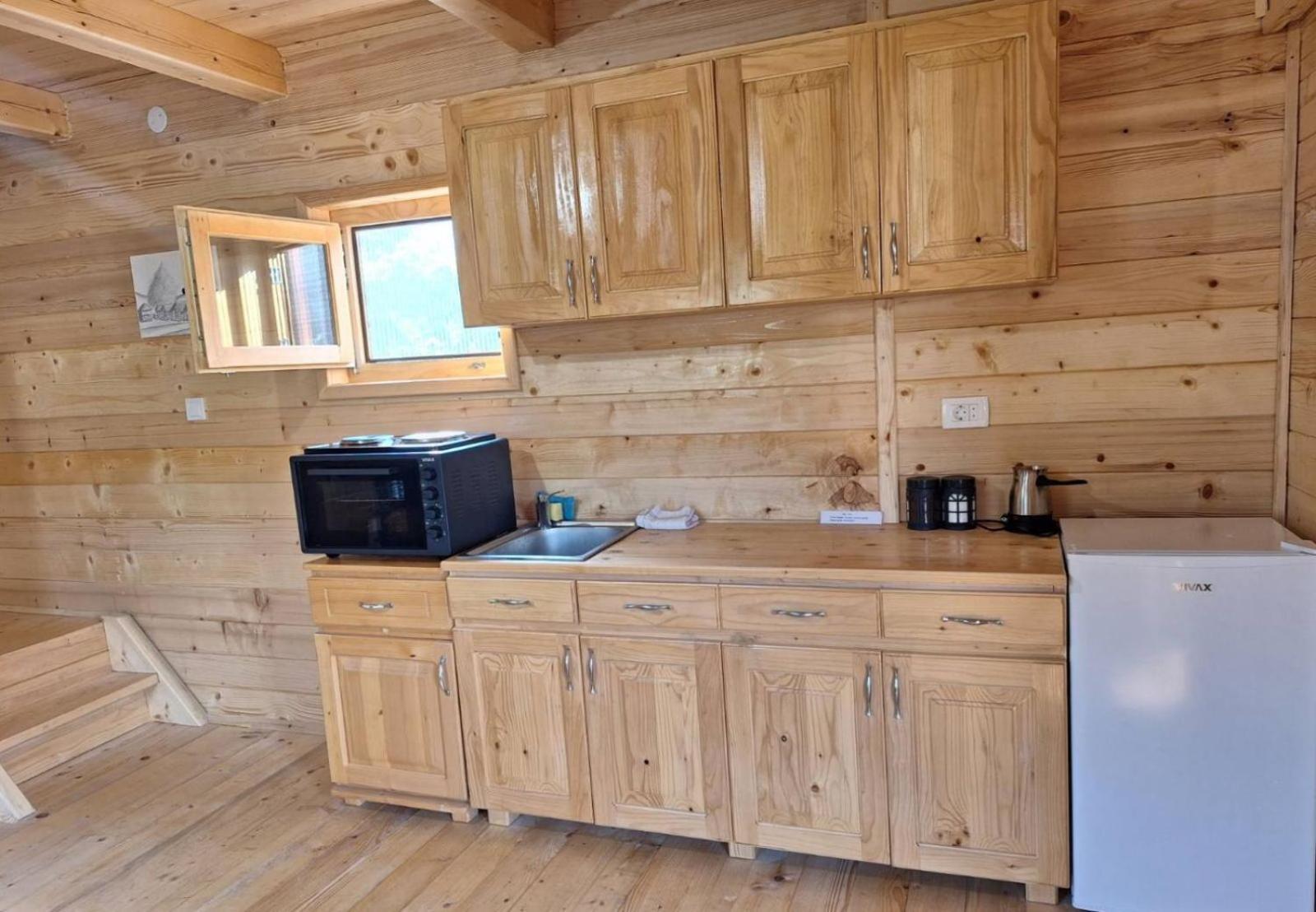 Konaci Oceva Zemlja Bungalovi Konaci Oceva Zemlja Vikendica โมจโคแวก ภายนอก รูปภาพ